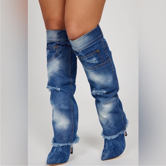 NEW Distressed Denim Pointed Knee High Heeled Zipper Boots Size 38, US 7 - Picture 1 of 15